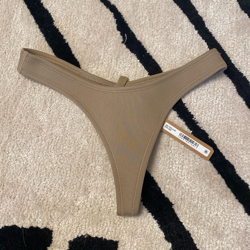 NWT! SKIMS Sporty Scuba Swim Thong Bottom